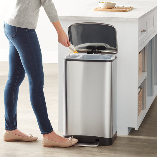 11 gal Rectangular Step Trash Can — alt view