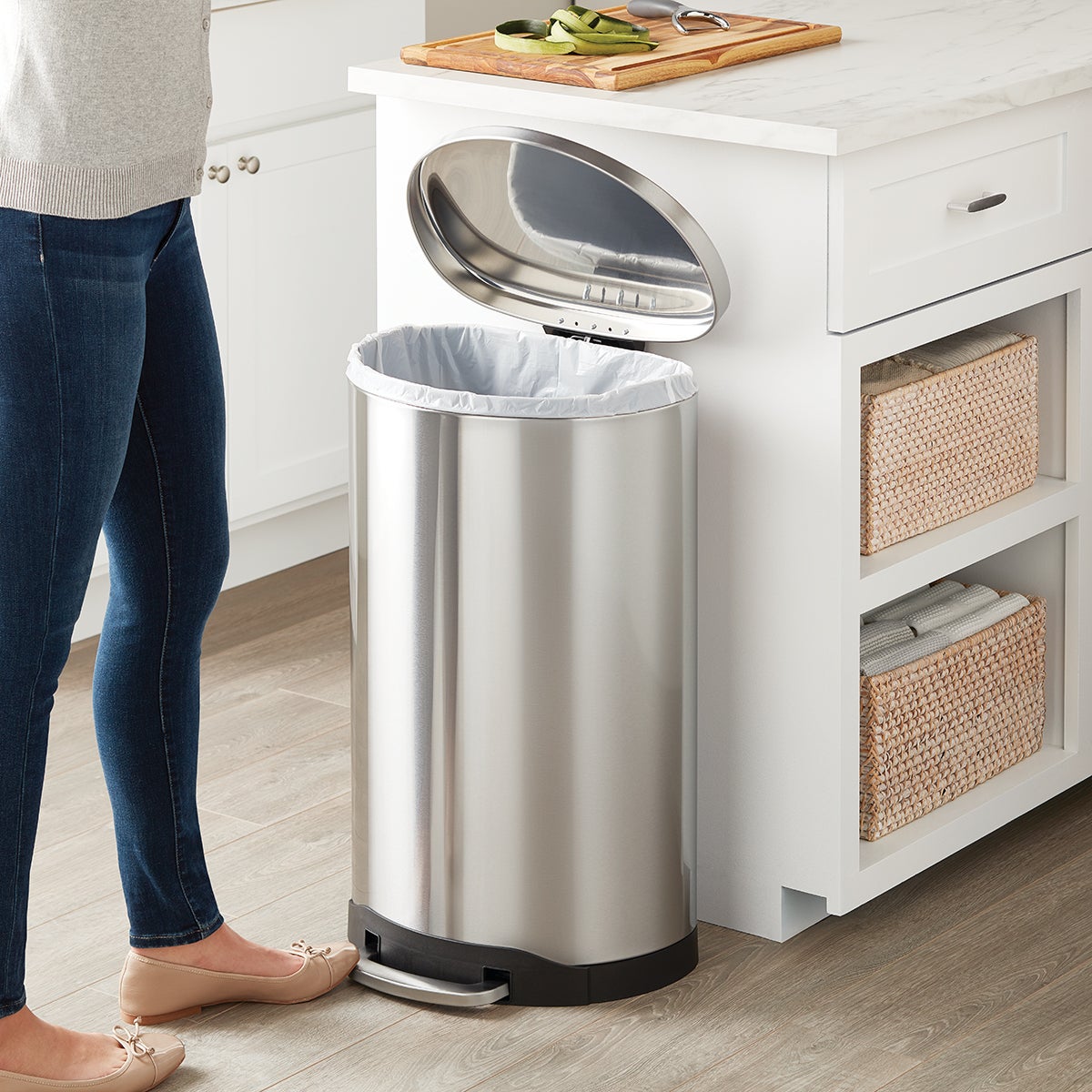 11 gal Semi Round Step Trash Can — alt view